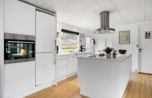 Hou House | Awesome home in Hals with WiFi