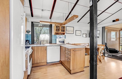 Bork Havn House | Awesome home in Hemmet with kitchen