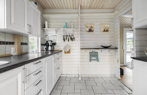 Hojby House | Awesome home in Højby with WiFi