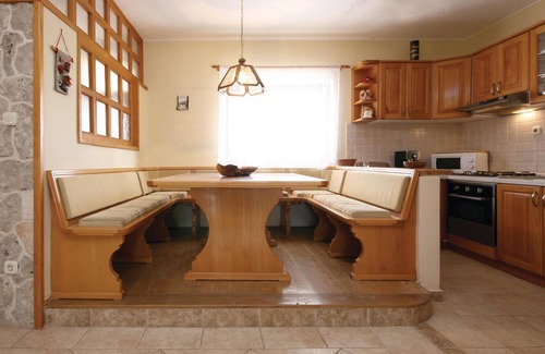 Jezera House | Awesome home in Jezera with WiFi
