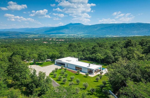 Boljevici House | Awesome home in Krsan