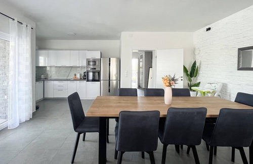 Murvica House | Awesome home in Murvica Zadar