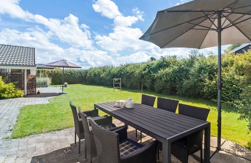 Hasmark Strand House | Awesome home in Otterup with WiFi