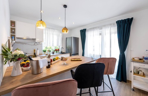 Pirovac House | Awesome home in Pirovac with kitchen