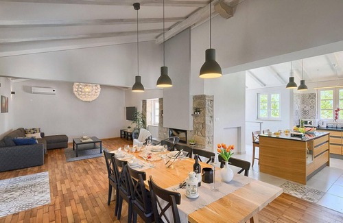 Tupljak House | Awesome home in Podpican