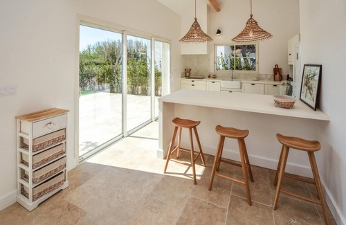 Serignan House | Awesome home in Serignan