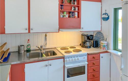 Vaggeryd House | Awesome Home In Vaggeryd With Kitchen