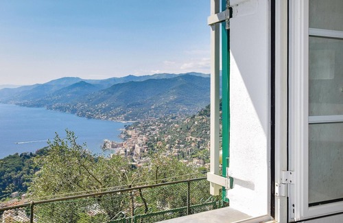 Camogli House | Awesome home in Ruta di Camogli -GE-