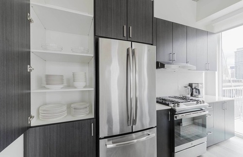 Old Town Apartment | Awesome Old Town 2BR Gym, W/D, Rooftop & A/C, by Blueground