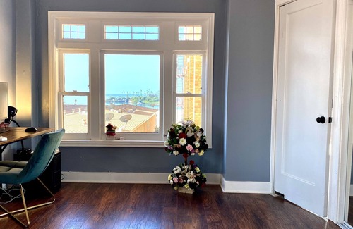 Alamitos Beach Condo | Awesome suite w/ocean & marina views, direct to sand & walk to downtown LB!