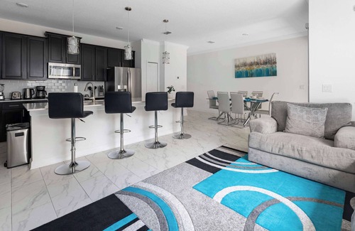 Four Corners House | Awesome Townhouse 4Bd - 3Bath - Private Pool