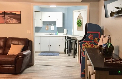 Northridge House | awesome valley views, with all your home needs plus the “little extras”