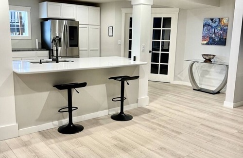 La Grande House | Awesome Views, Brand New Luxury