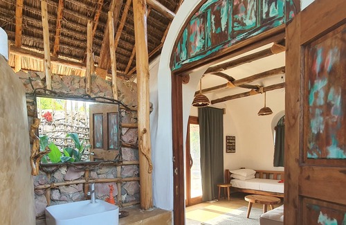 Mkunguni Hotel | Aya Beach - Breath Taking Sunsets & Tranquil Atmosphere