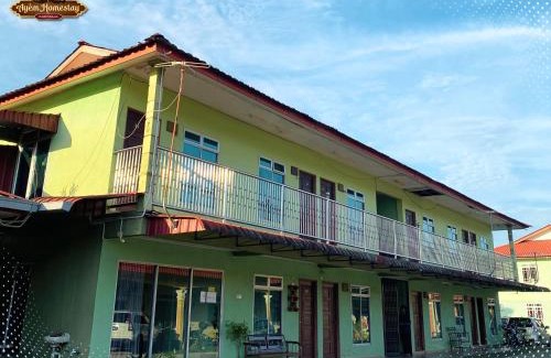 Parit Raja House | Ayem Homestay UTHM