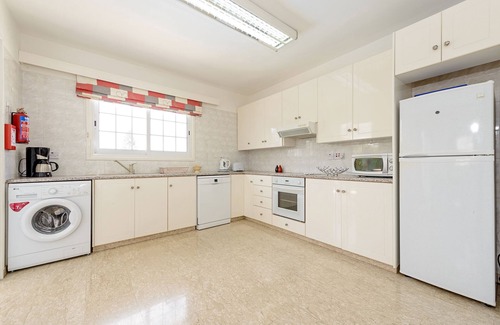 Ayia Napa Villa | Ayia Napa Holiday Villa MA3 - a villa that sleeps 8 guests in 4 bedrooms