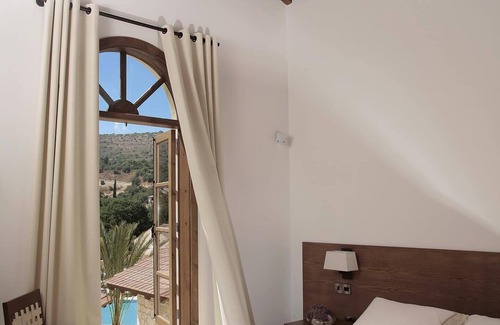 Pano Arodhes Resort | Ayii Anargyri Natural Healing Spa Resort