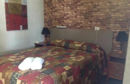 Ayr Hotel | Ayr Max Motel