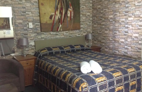 Ayr Hotel | Ayr Max Motel
