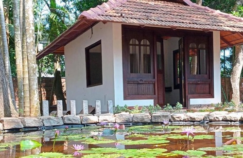Janakpuri Apartment | AYURVEDA TOURS INDIA
