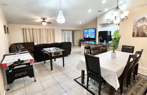 Paradise Valley Village House | AZ Vacation-Pool-Desert Ridge-Kierland-Pet Friendly.