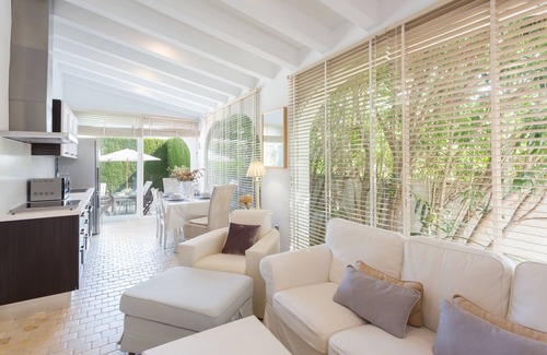 Daimuz House | AZAHAR House. COSTA VALENCIANA, COSTA BLANCA. Garden, swimming pool, beach.