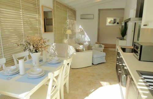 Daimuz House | AZAHAR House. COSTA VALENCIANA, COSTA BLANCA. Garden, swimming pool, beach.
