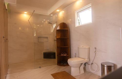 Mahe Island Apartment | Azamat Self-Catering Apartment