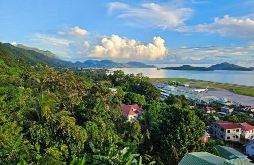 Mahe Island Apartment | Azamat Self-Catering Apartment
