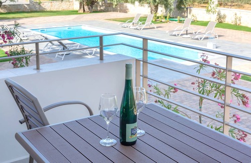 Paralia Villa | Azari Lifetime Memories Villa 2