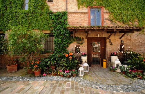 Borghetto House | Azienda Agricola Palazzo Manzoni