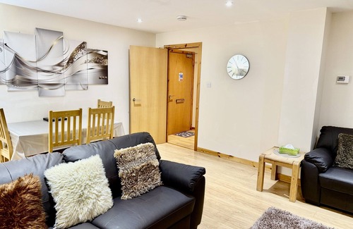 Inverness City Centre Apartment | Azim and Suzi’s city centre apartment Inverness