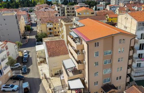 Maini Apartment | Azzuro apartments Budva