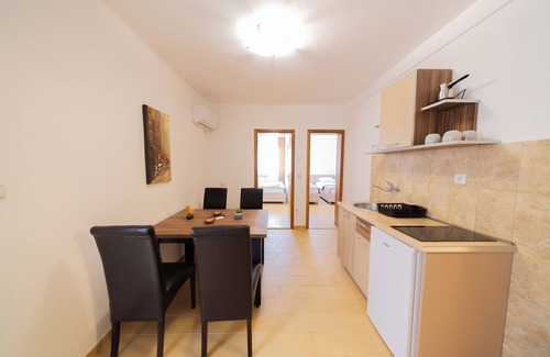 Maini Apartment | Azzuro Apartments