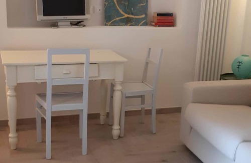 Premeno House | Azzurra e Lilla