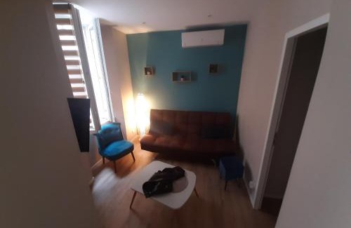 Bourg-Saint-Andeol Apartment | Bâtiment Les Hauts De Bourg