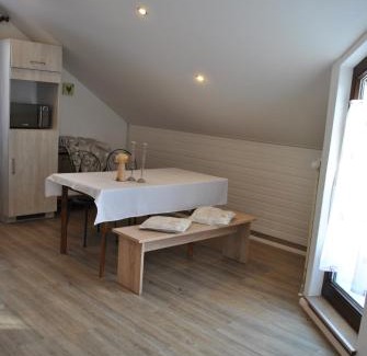 Baiersbronn Bed & Breakfast | B&B Apart Hotel Goldener Hahn - Hygge Pool & Sauna