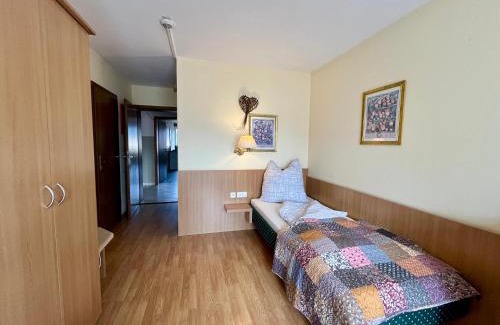 Baiersbronn Bed & Breakfast | B&B Apart Hotel Goldener Hahn - Hygge Pool & Sauna