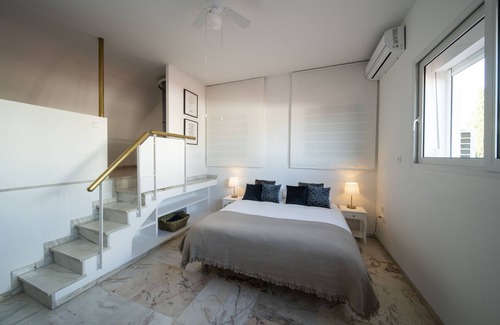 Tomares House | B&B Arena Sevilla