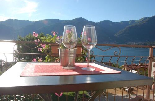 Lezzeno Bed & Breakfast | B&B Cherry En Rose