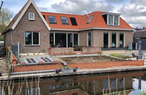 Pingjum Bed & Breakfast | B&B De Gulden Halsband Pingjum