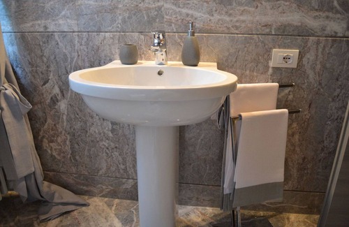 Bergamo Bed & Breakfast | B&B Dimora delle Donnole