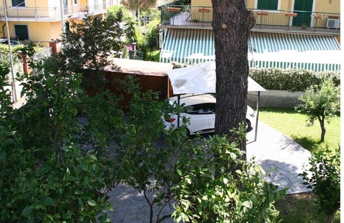 Tremestieri Etneo Bed & Breakfast | B&B Etna Country - Mimosa and Tulip room