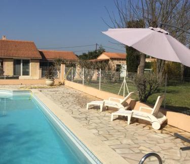 Saint-Quentin-la-Poterie House | B&B gite d'Ayran