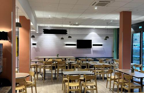 Cergy Hotel | B&B HOTEL Cergy Saint-Christophe Gare