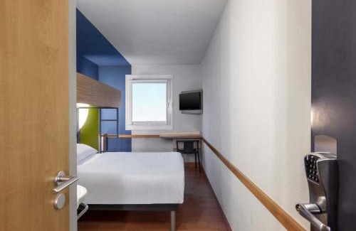 Ratingen Hotel | B&B HOTEL Düsseldorf-Lintorf