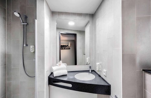 Neuostheim Hotel | B&B Hotel Mannheim-Neuostheim