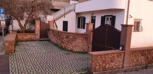 Rocca Massima Bed & Breakfast | B&B Il Falco e l'Ulivo