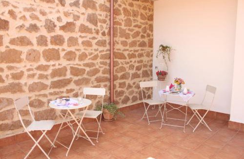 Rocca Massima Bed & Breakfast | B&B Il Falco e l'Ulivo