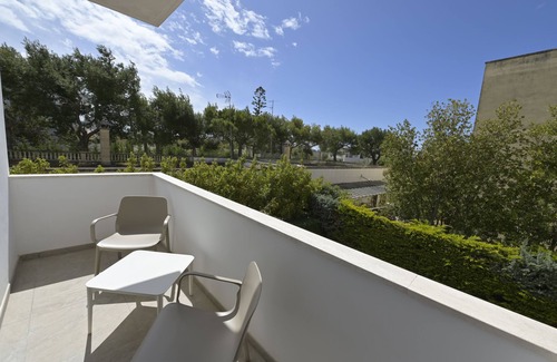 Baia Verde House | B&B LA Bella Vita Guest House